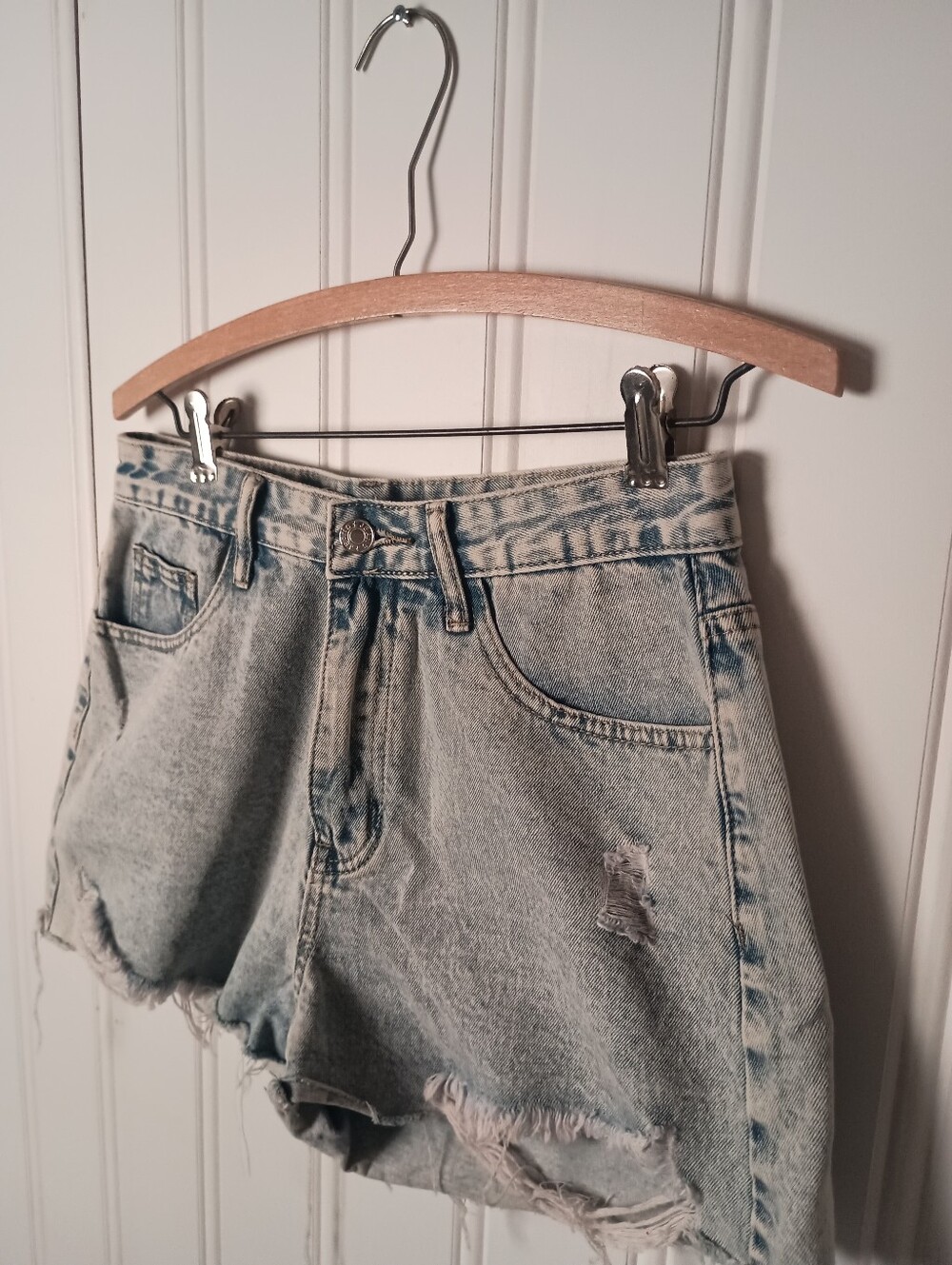 Shein- High-Rise Light Wash Distressed Denim Shorts- Size 6